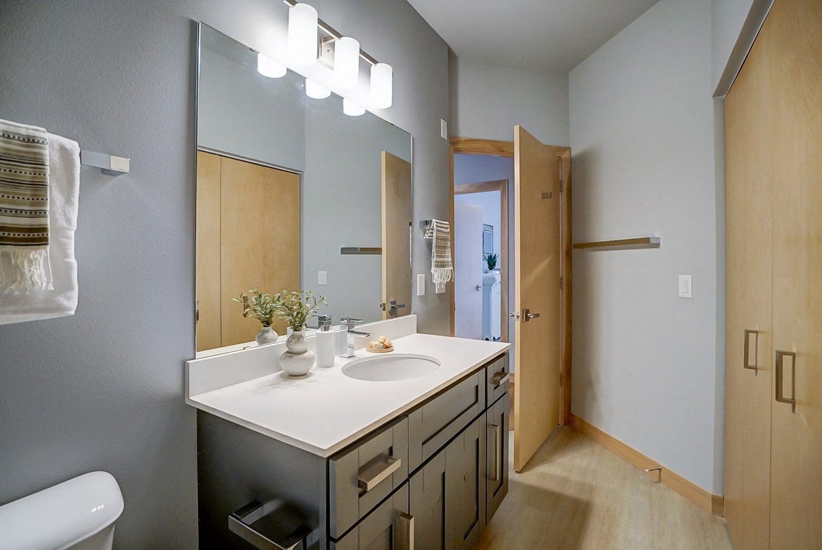 Gallery Photo 7